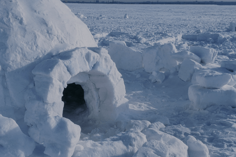 HOW TO BUILD IGLOO